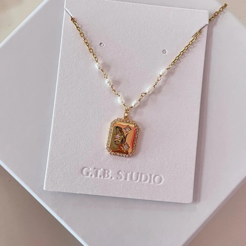 Dainty Star Rectangle Pendant Necklace with Pearls and Zircon Detailed - Picture 5 of 5